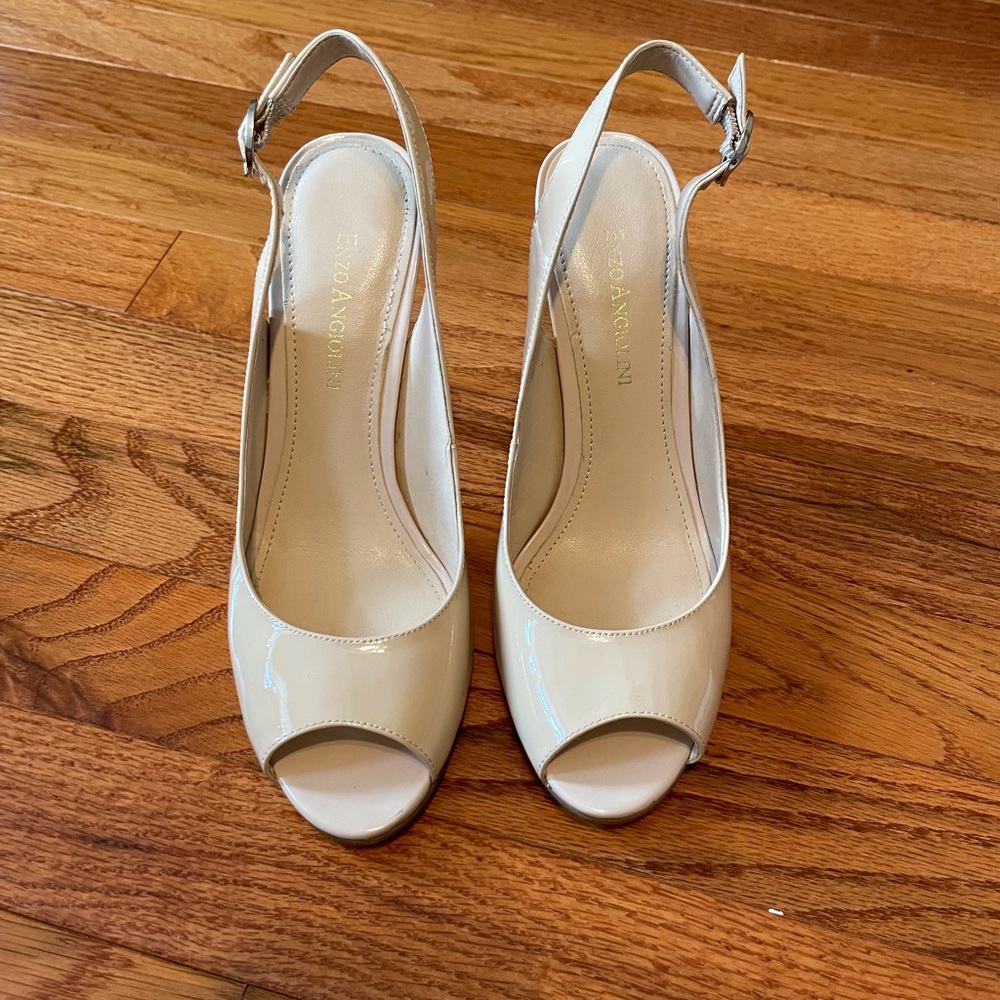 Enzo Angiolini Nude Stylish Pumps